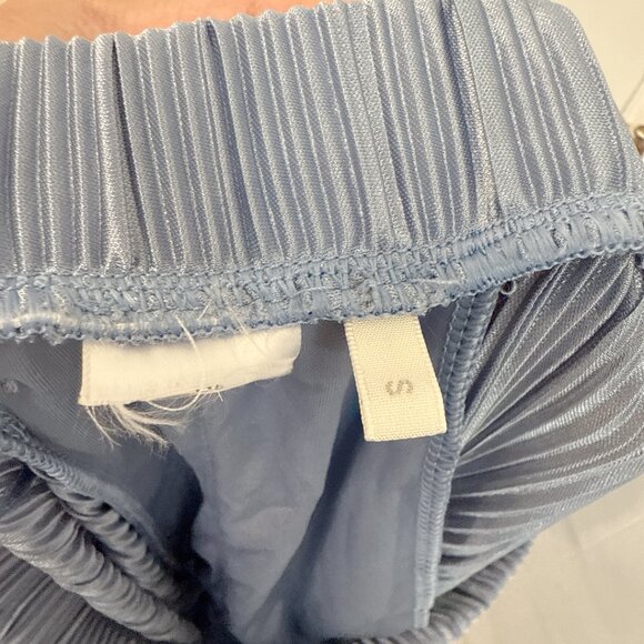 Storets Liz Plisse Pants - Picture 8 of 8